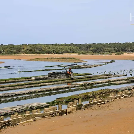 Superbe En Avec Piscine Apartament *