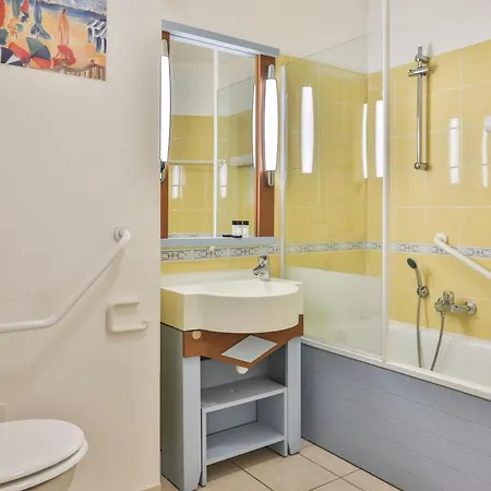 Superbe En Avec Piscine דירה