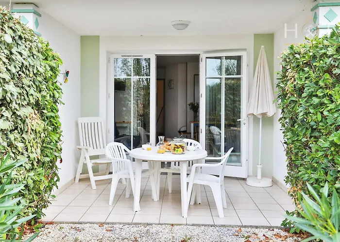 Superbe En Avec Piscine Talmont-Saint-Hilaire